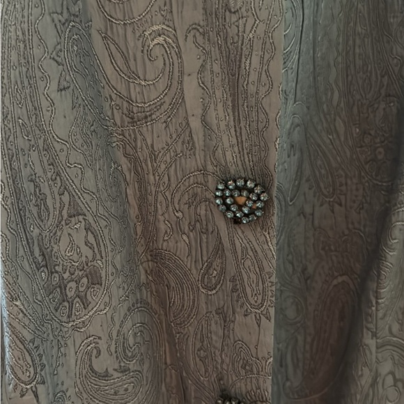 Elegant Gray Paisley Blazer - Picture 2 of 3